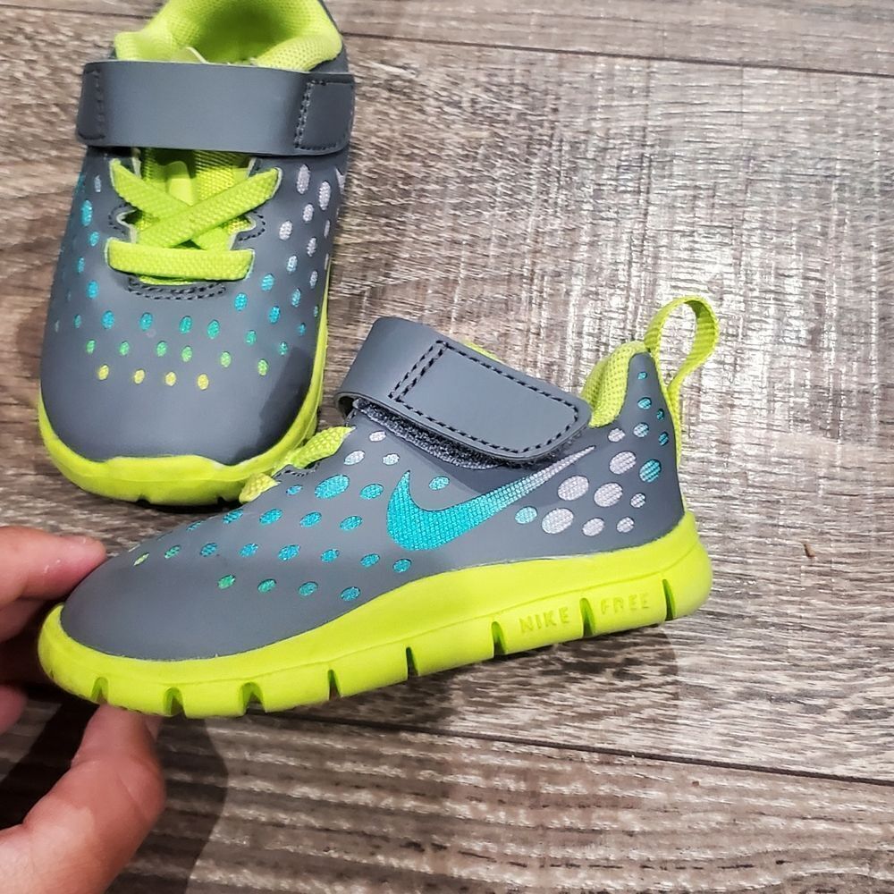 Baby Boys Nike Sneakers Size 4 Gray and Lime Kids Sneakers